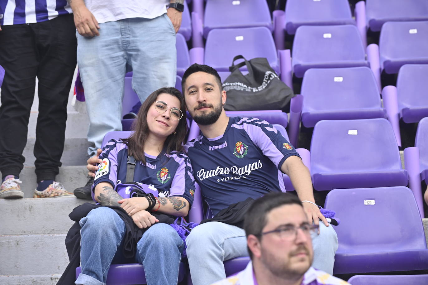 Búscate en la grada del estadio José Zorrilla (2/4)