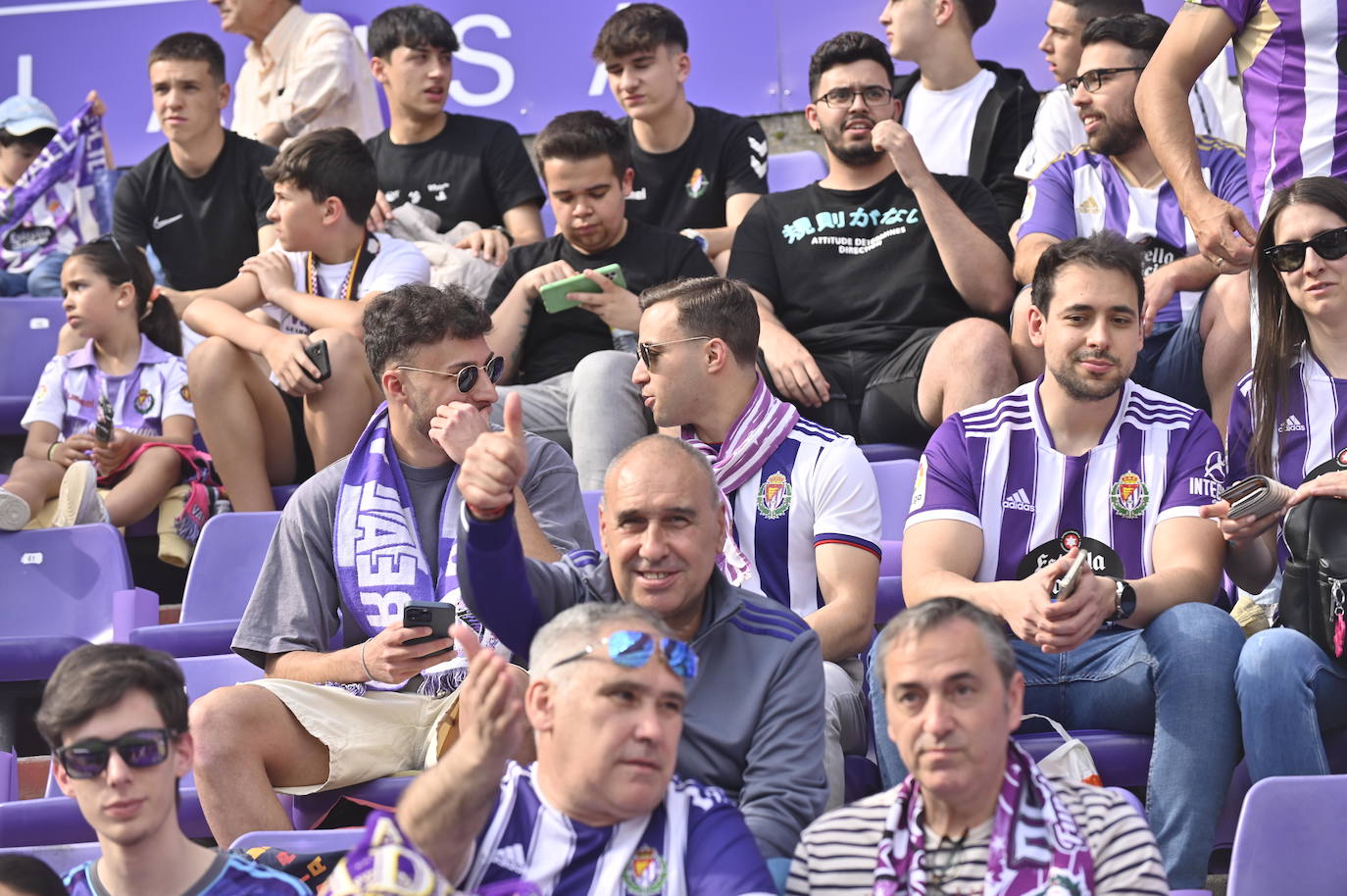 Búscate en la grada del estadio José Zorrilla (3/4)