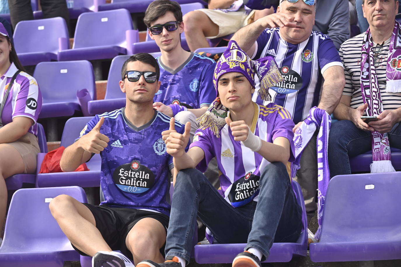 Búscate en la grada del estadio José Zorrilla (2/4)