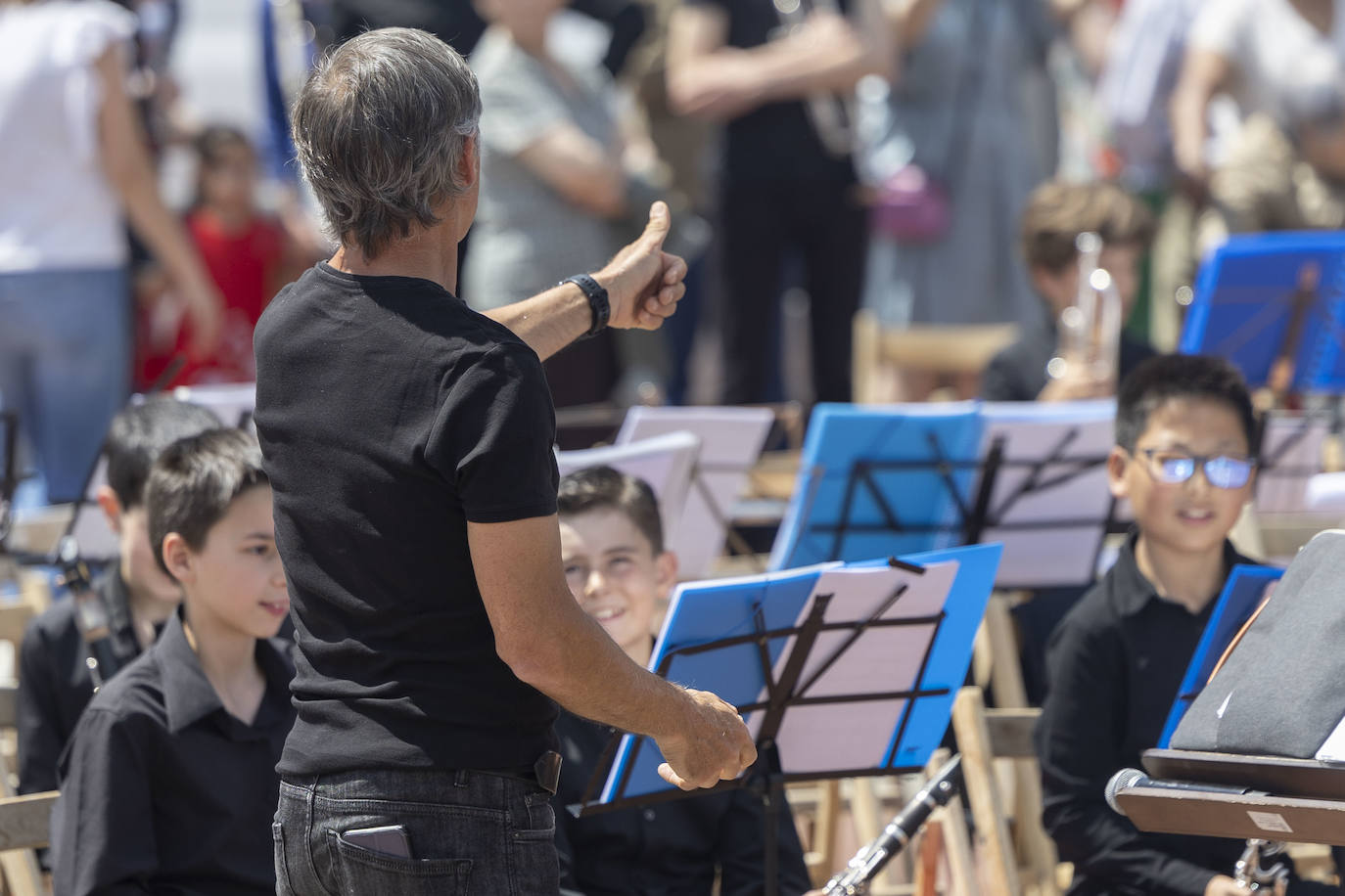 Concierto de los alumnos del conservatorio de Valladolid en la Plaza Mayor.