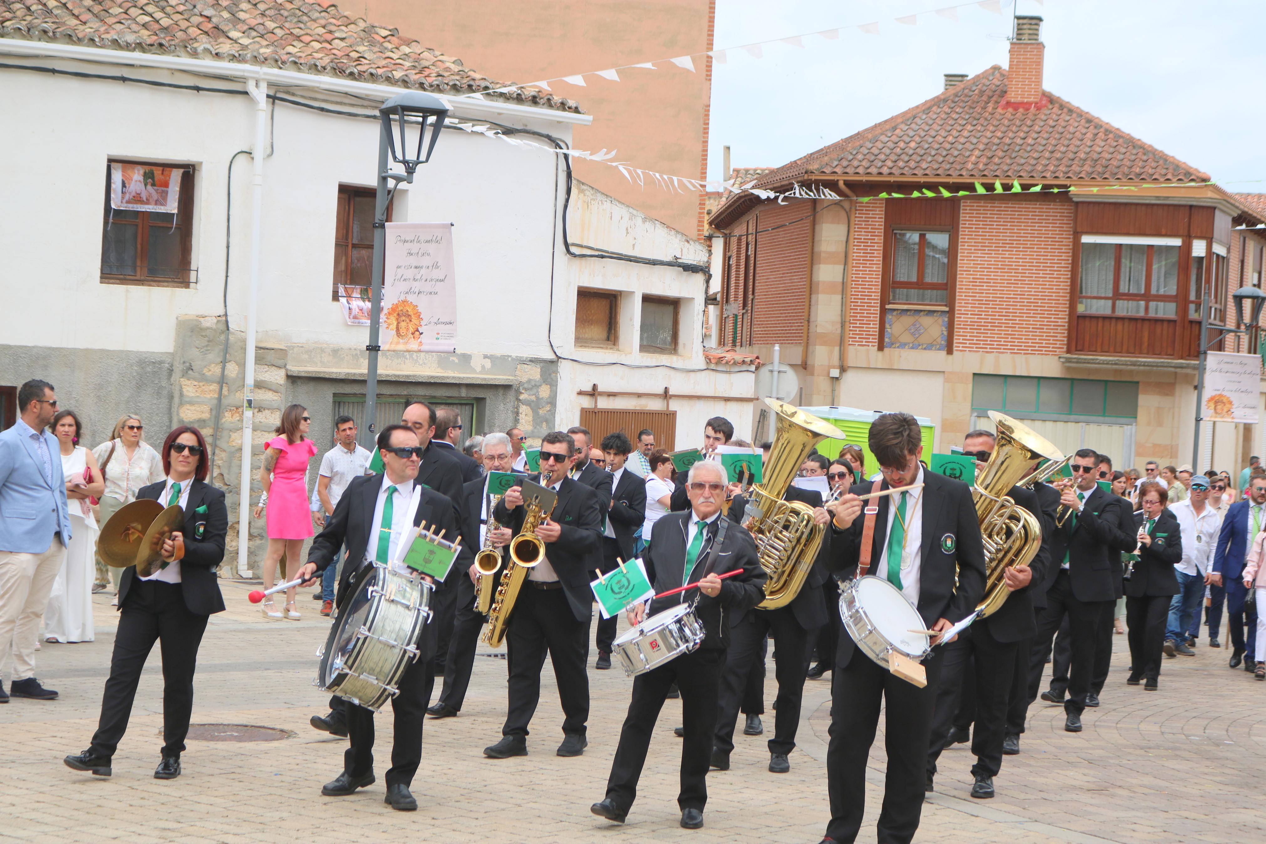Villamuriel de Cerrato se rinde a la Virgen del Milagro