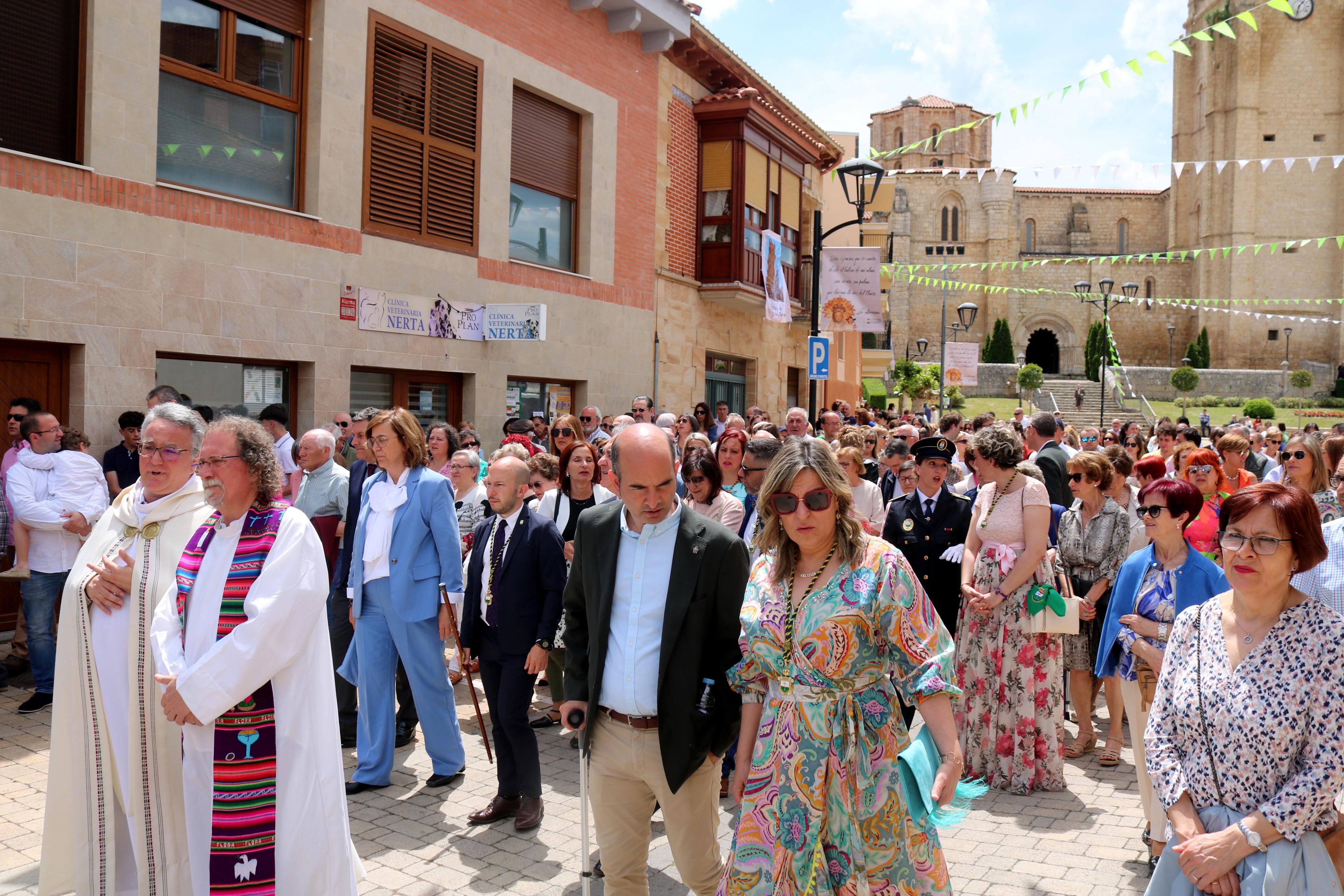 Villamuriel de Cerrato se rinde a la Virgen del Milagro