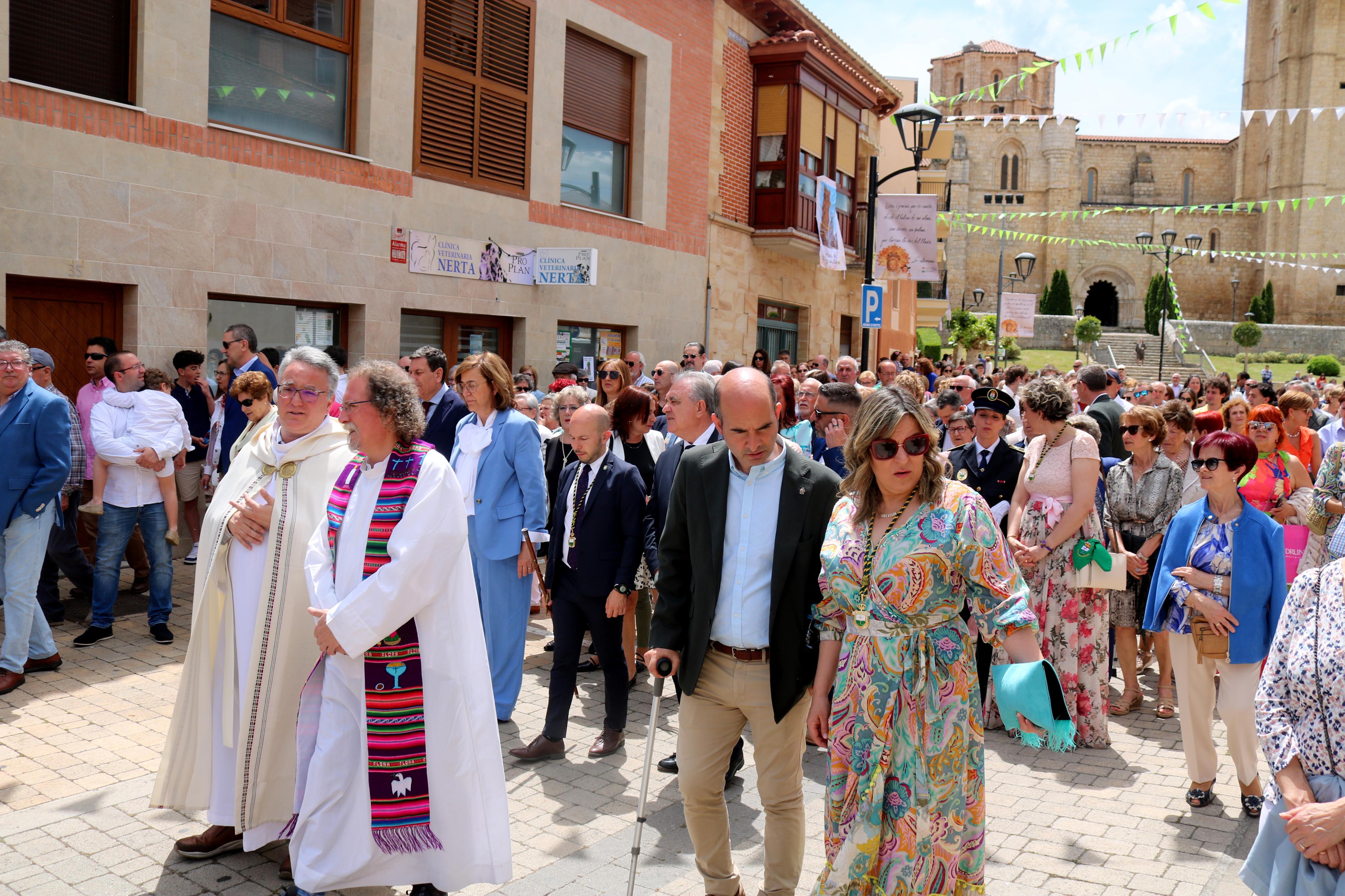 Villamuriel de Cerrato se rinde a la Virgen del Milagro
