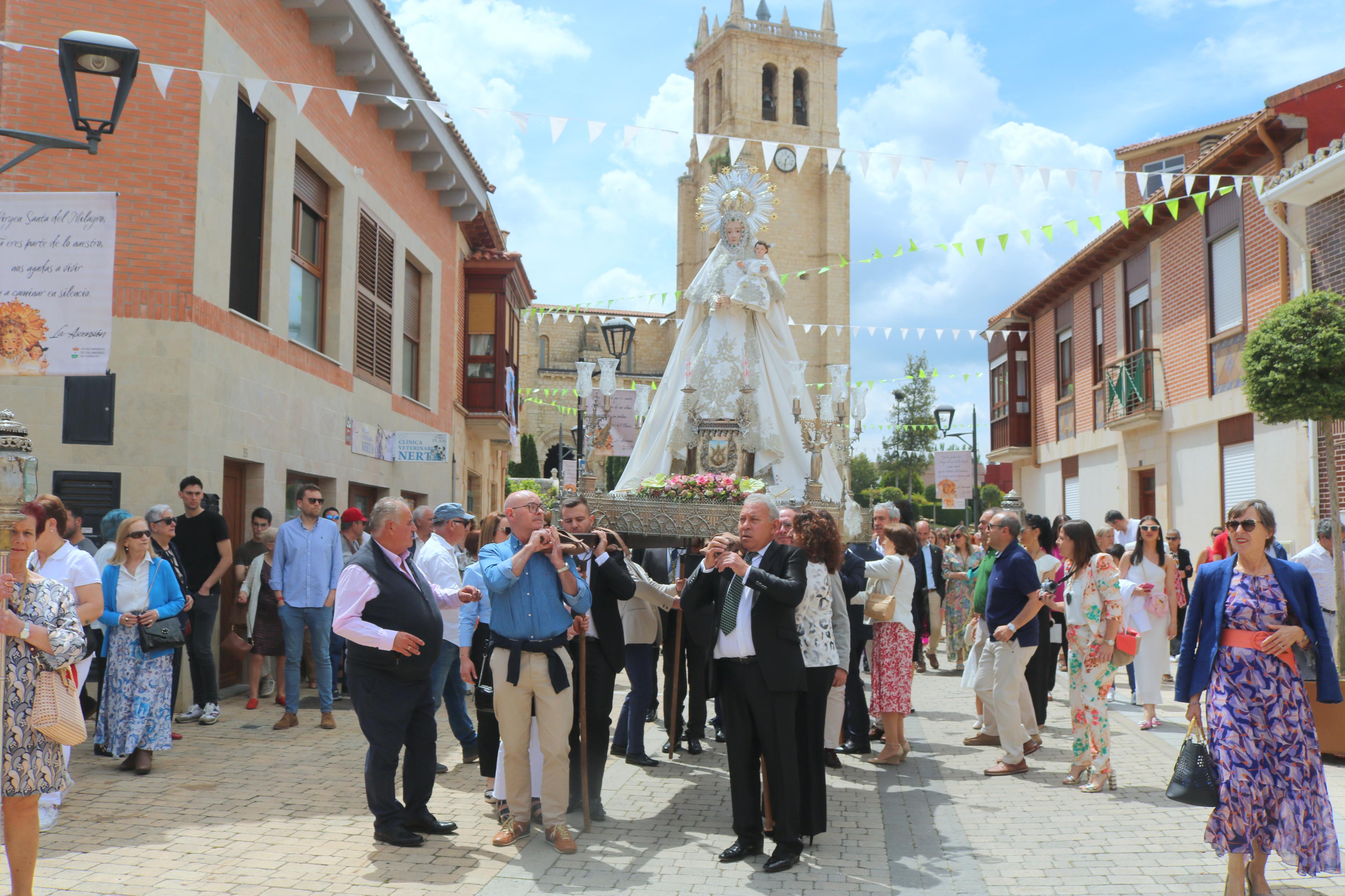 Villamuriel de Cerrato se rinde a la Virgen del Milagro