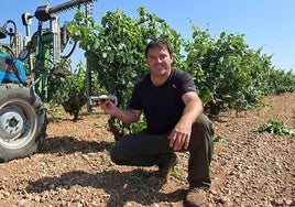 Nacho Rincón, con su 'Dronnaldo'.