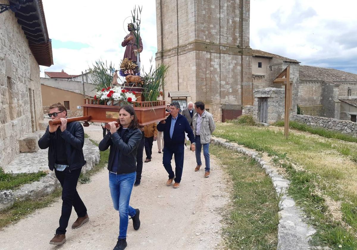 Procesión de San Isidro en Baltanás.