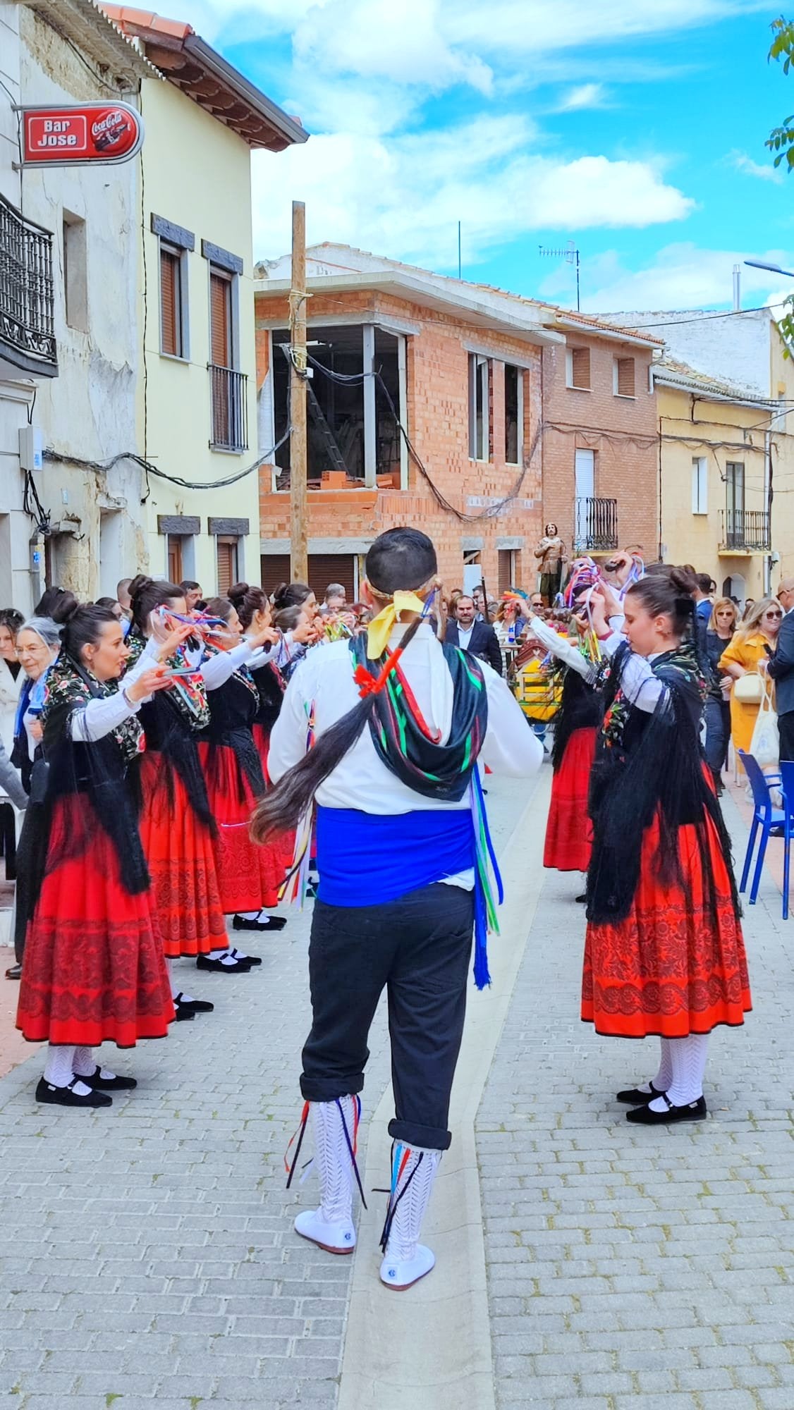 Villaviudas danza a San Isidro Labrador