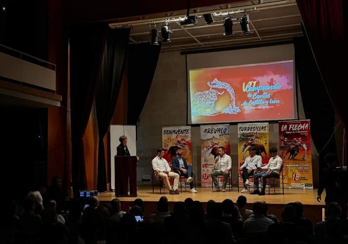 Presentación de los festejos taurinos para las fiestas en honor a la Virgen de la Peña en Tordesillas.