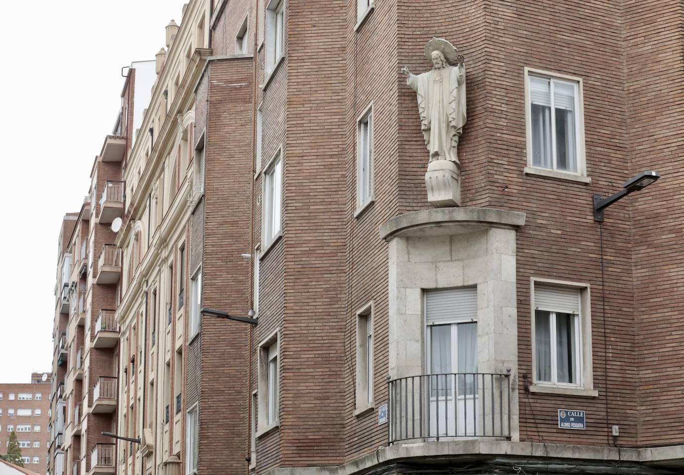 Un recorrido por la calle Santuario de Valladolid