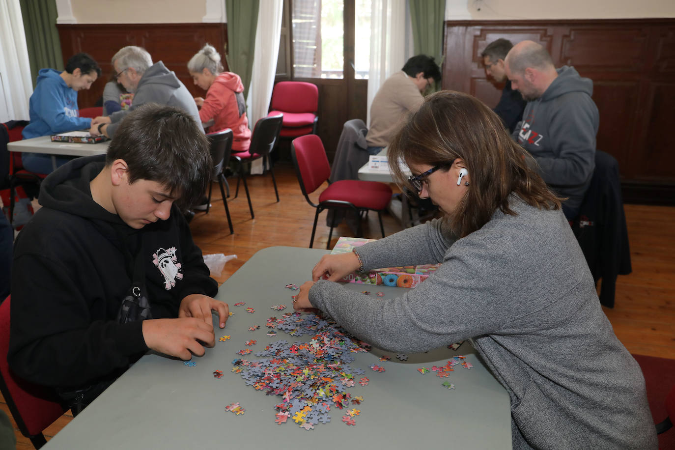 Puzles y caminata solidaria en Paredes de Nava