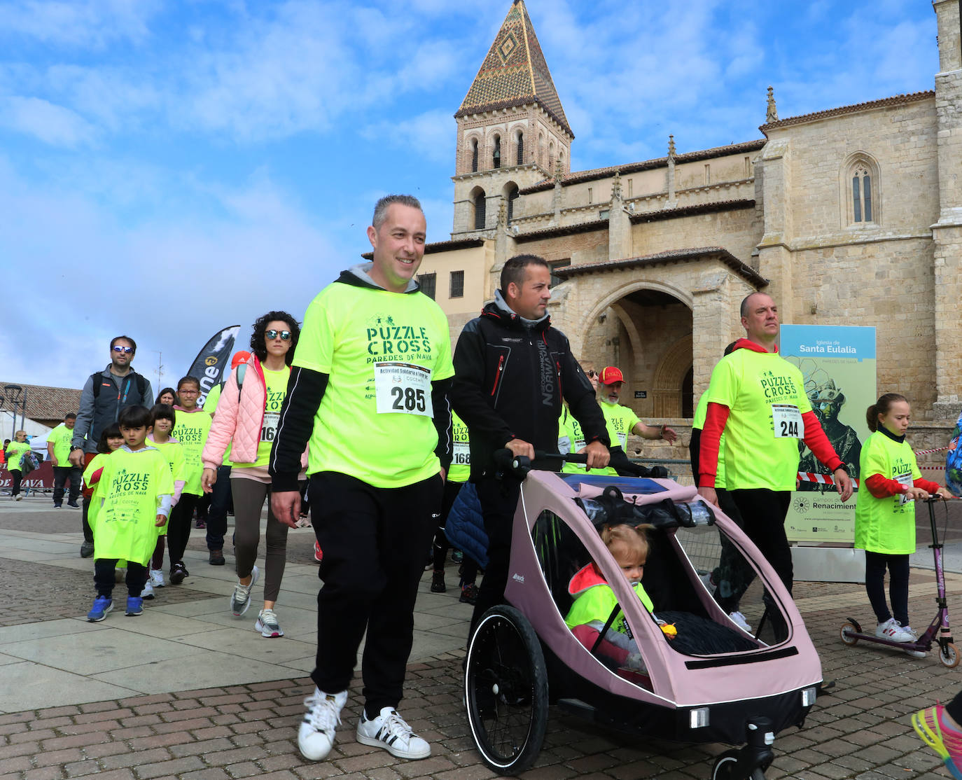 Puzles y caminata solidaria en Paredes de Nava