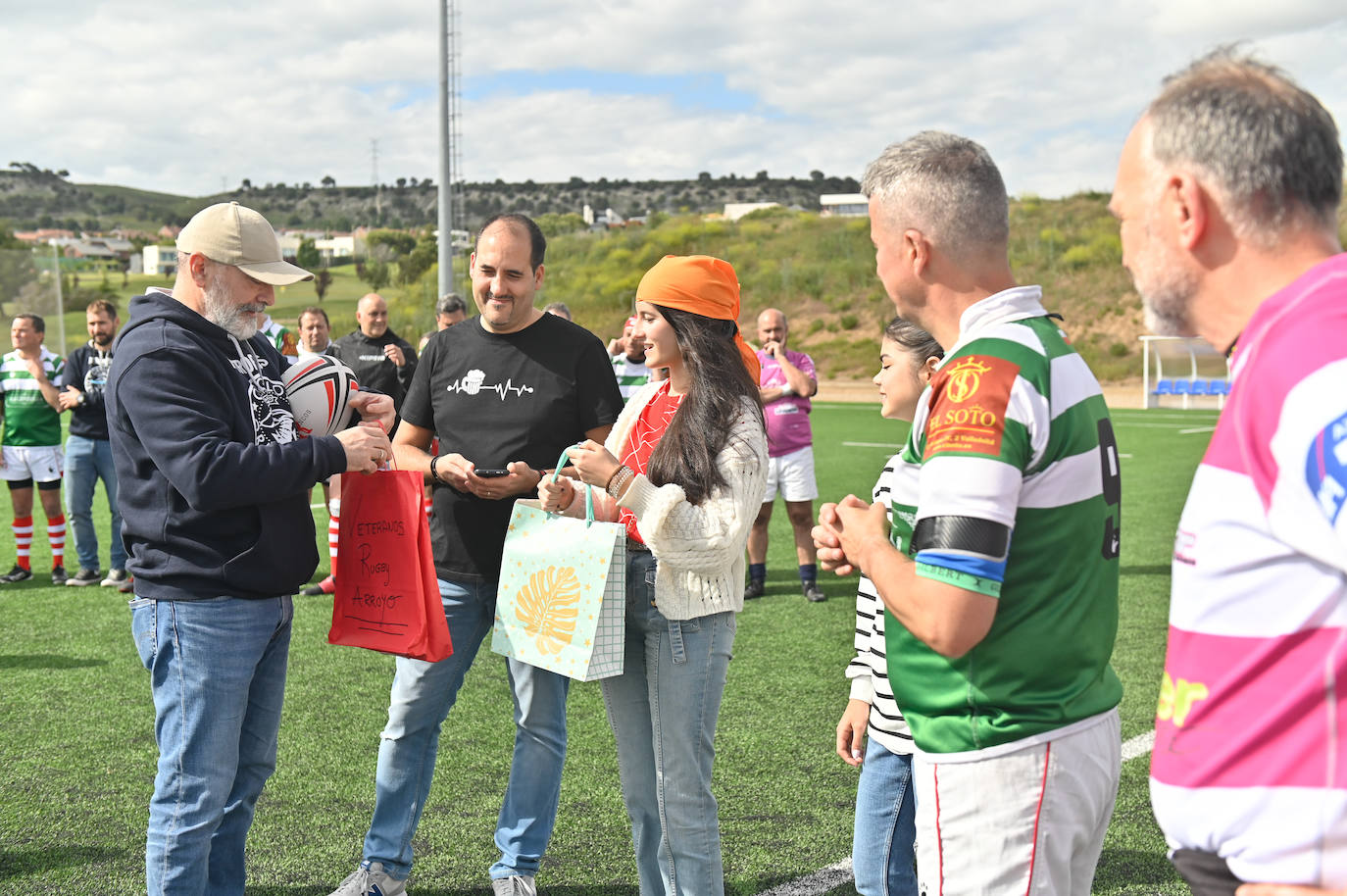 Solidaridad en los campos de rugby de Arroyo