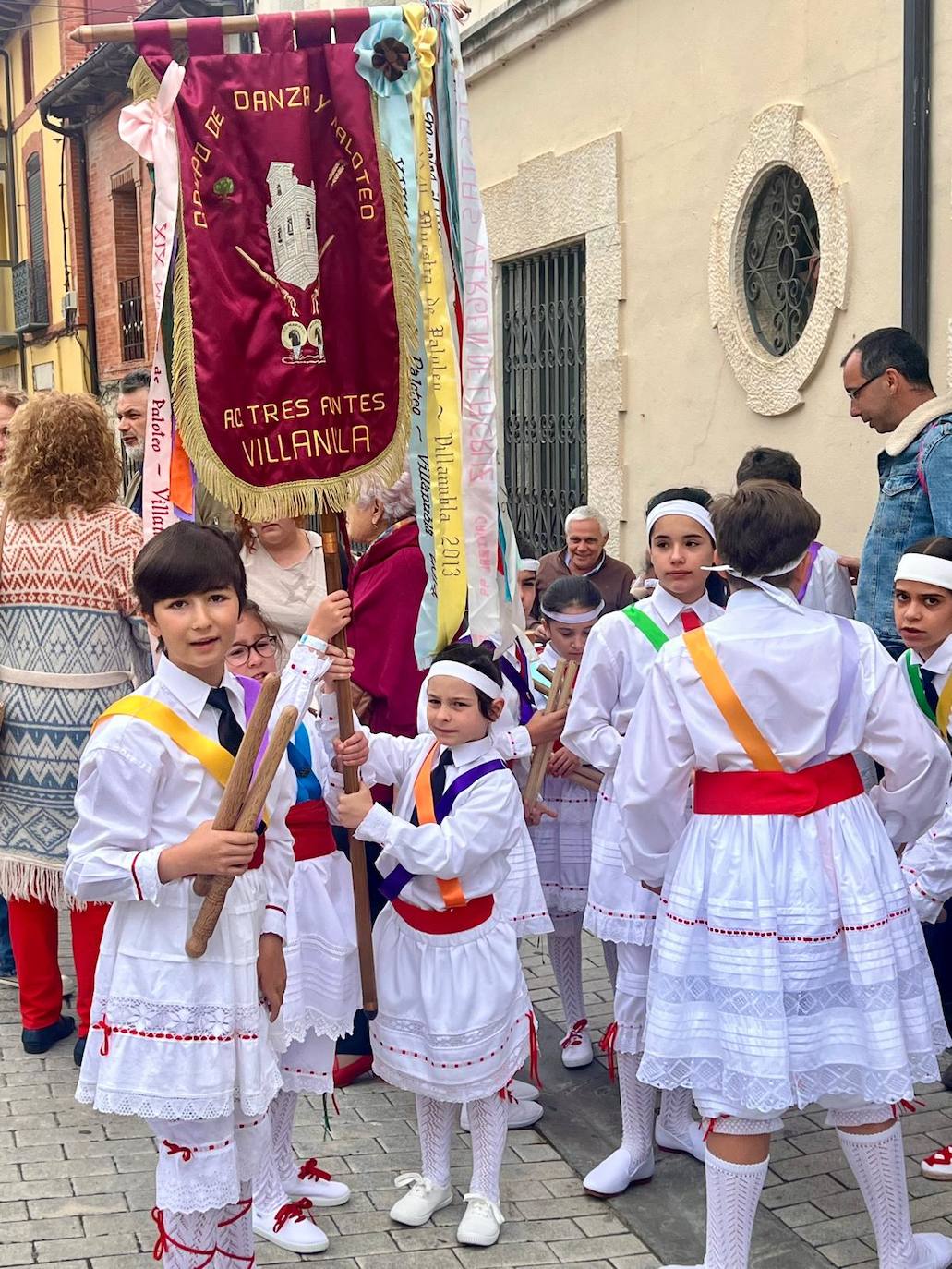 Villanubla acoge el IV Encuentro de Folclore Infantil