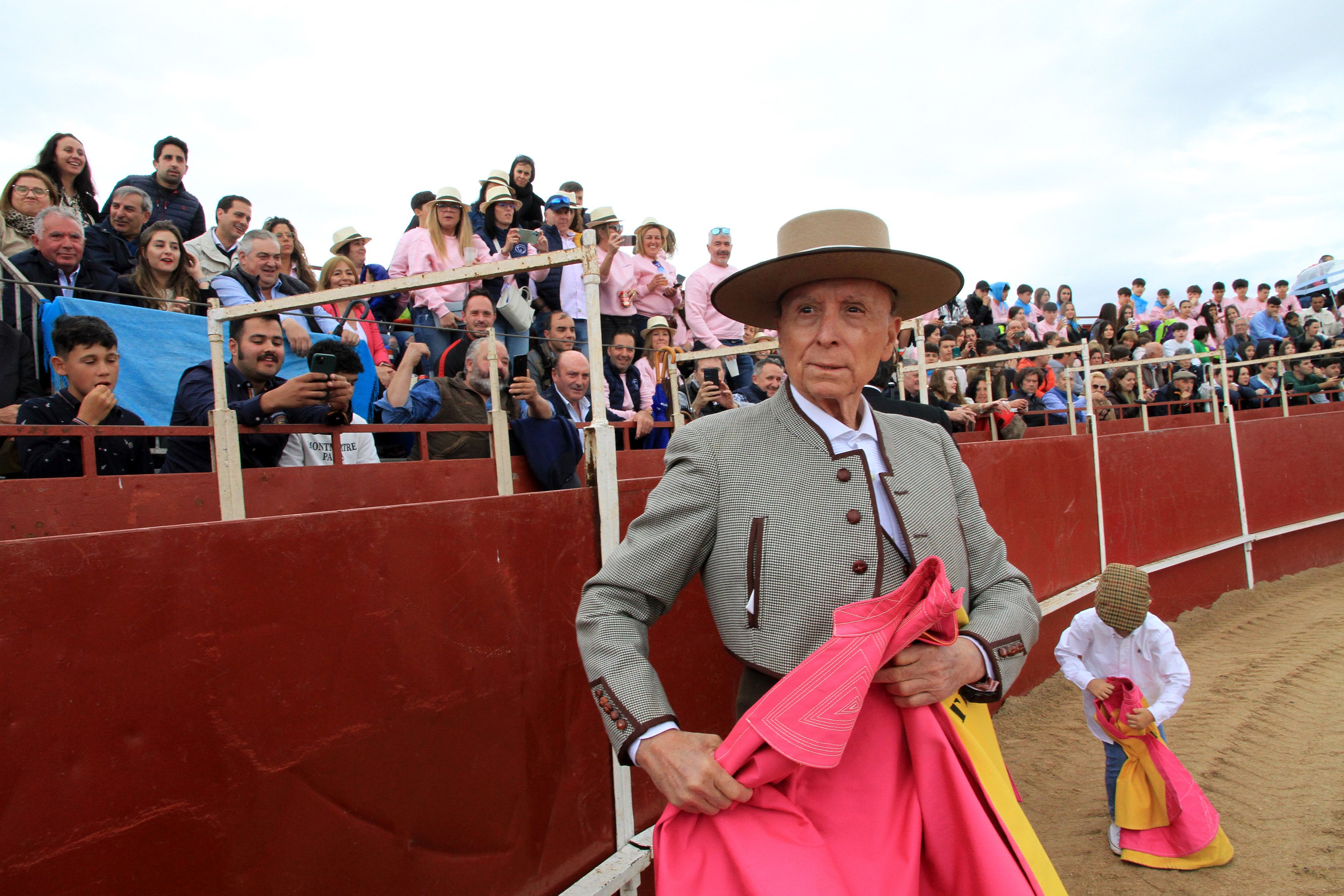 El festejo taurino de La Lastrilla con Ortega Cano, en imágenes