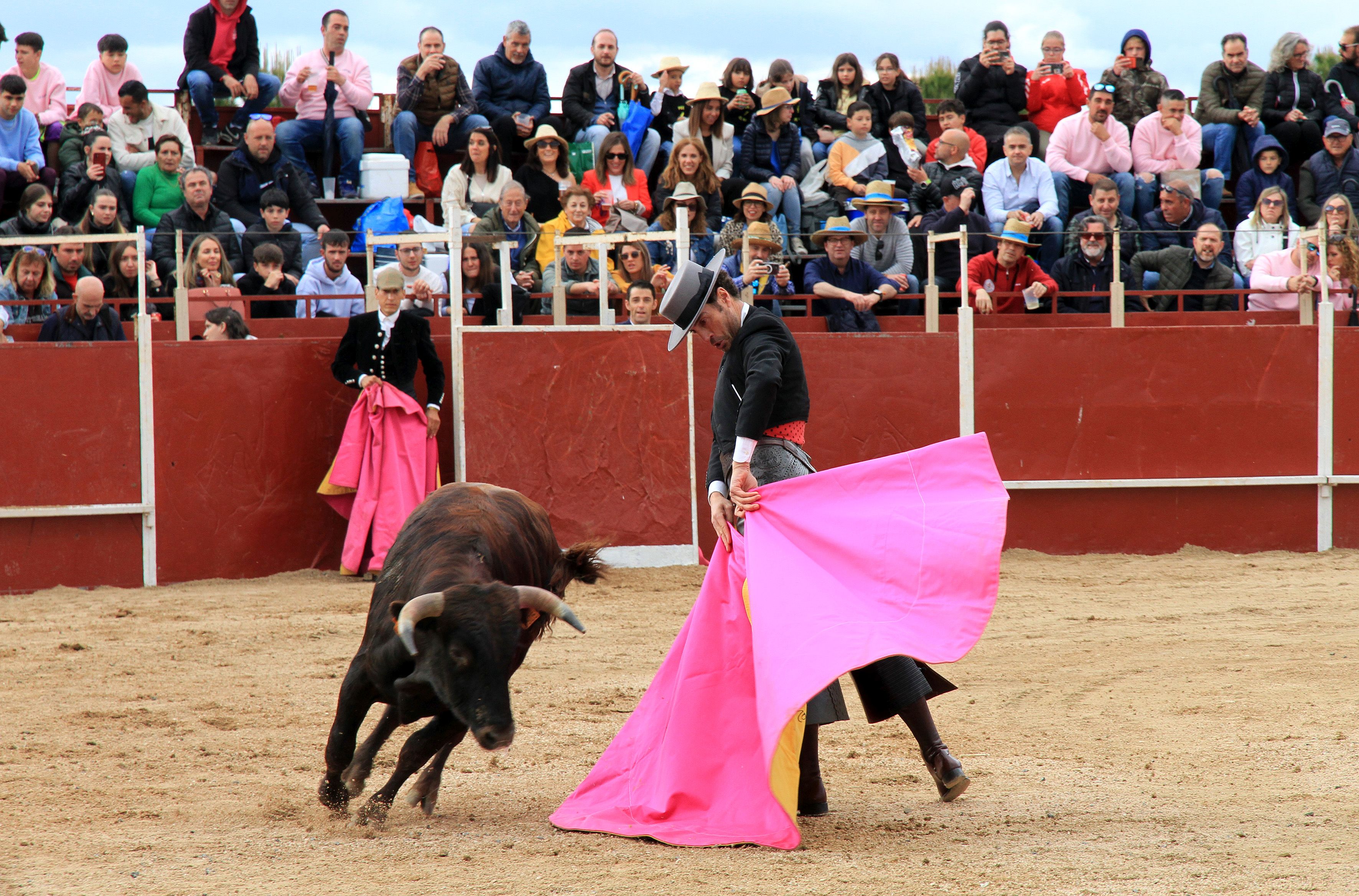 El festejo taurino de La Lastrilla con Ortega Cano, en imágenes