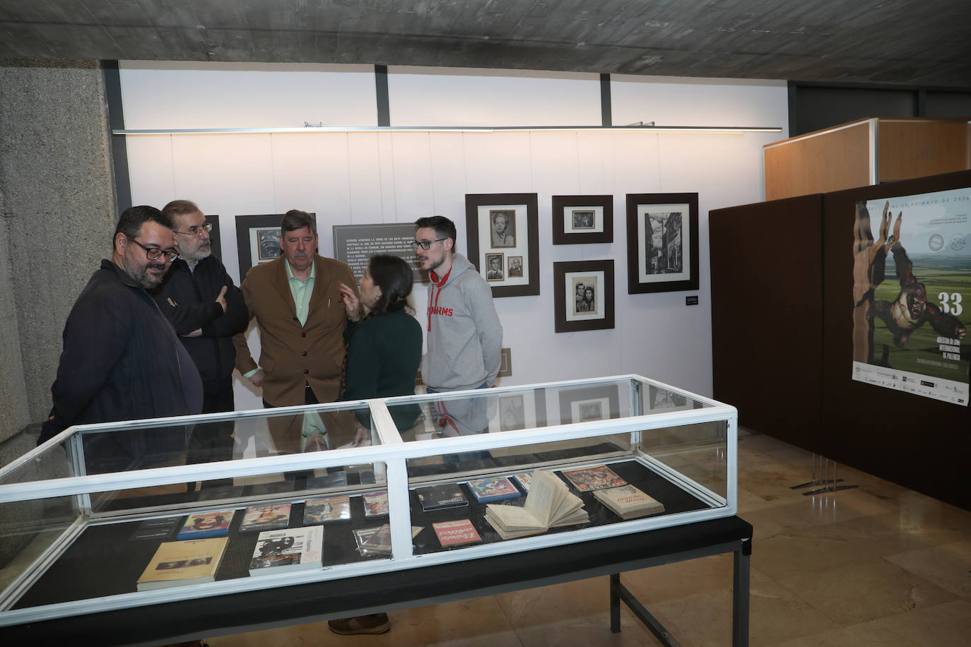 Una exposición de material de &#039;La torre de los siete jorobados&#039;