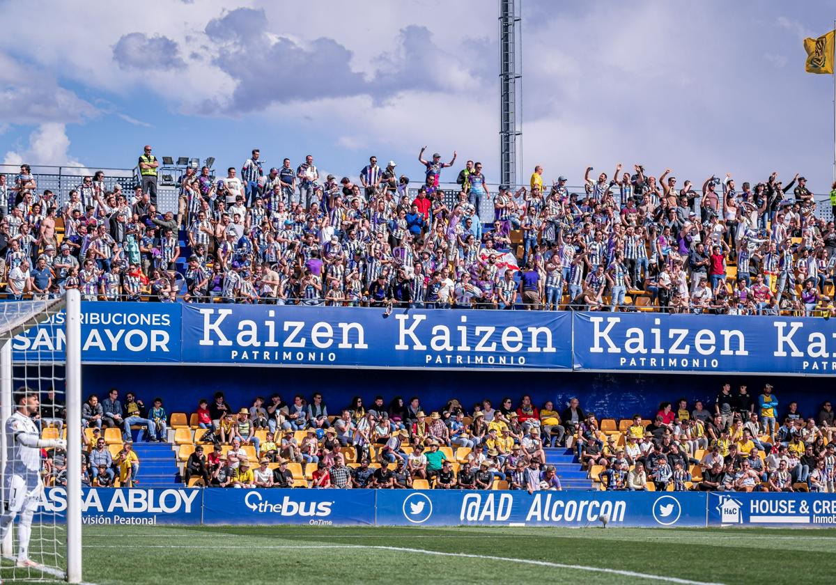 Aficionados del Real Valladolid en Santo Domingo.