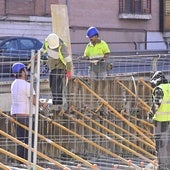 El PSOE denuncia que la obcecación de Carnero con Poniente frena una solución para los maltrechos viaductos