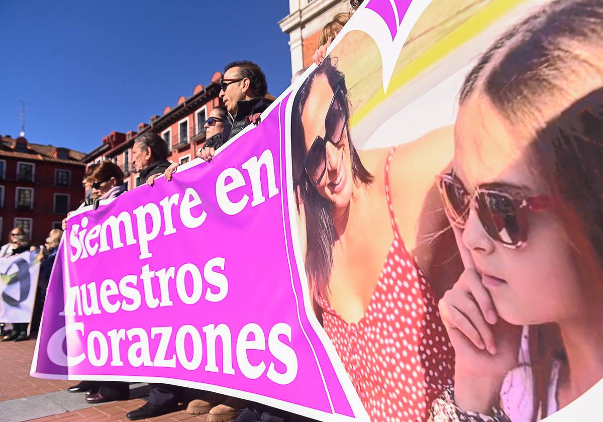 Concentración en la Plaza Mayor para pedir la prisión permanente para el presunto asesino de Paloma e India.