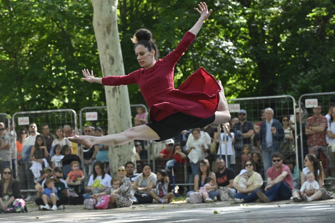 Compañía Mimbre acrobatic Theatre espectaculo