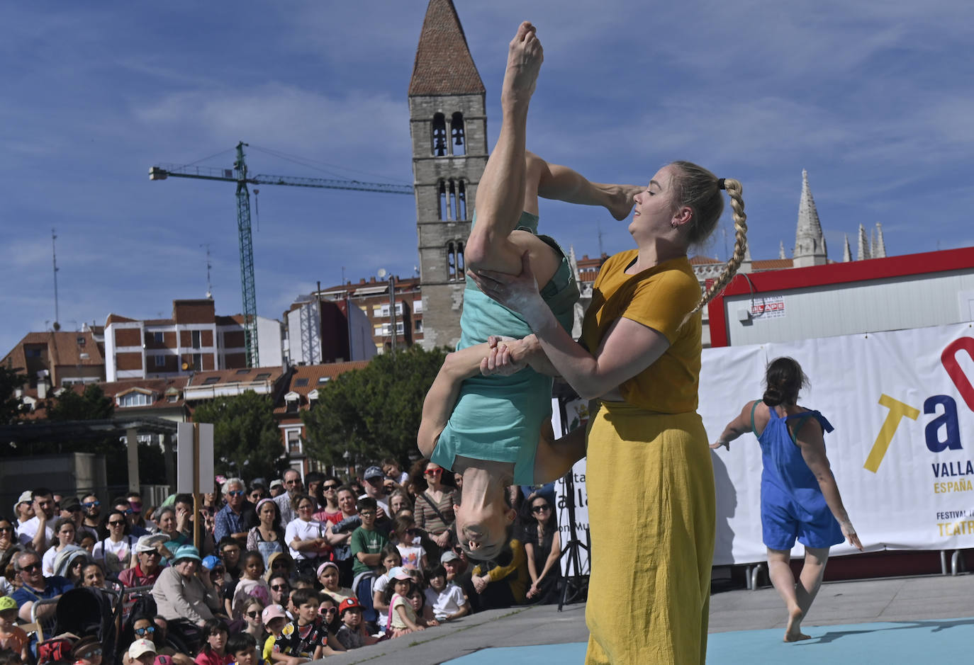 Compañía Mimbre acrobatic Theatre espectaculo