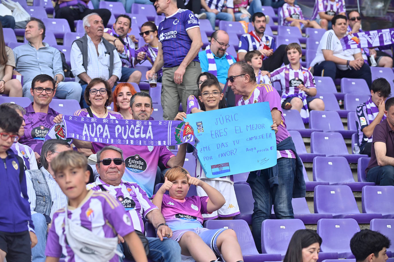 Búscate en la grada del Real Valladolid-Villarreal B (1/4)