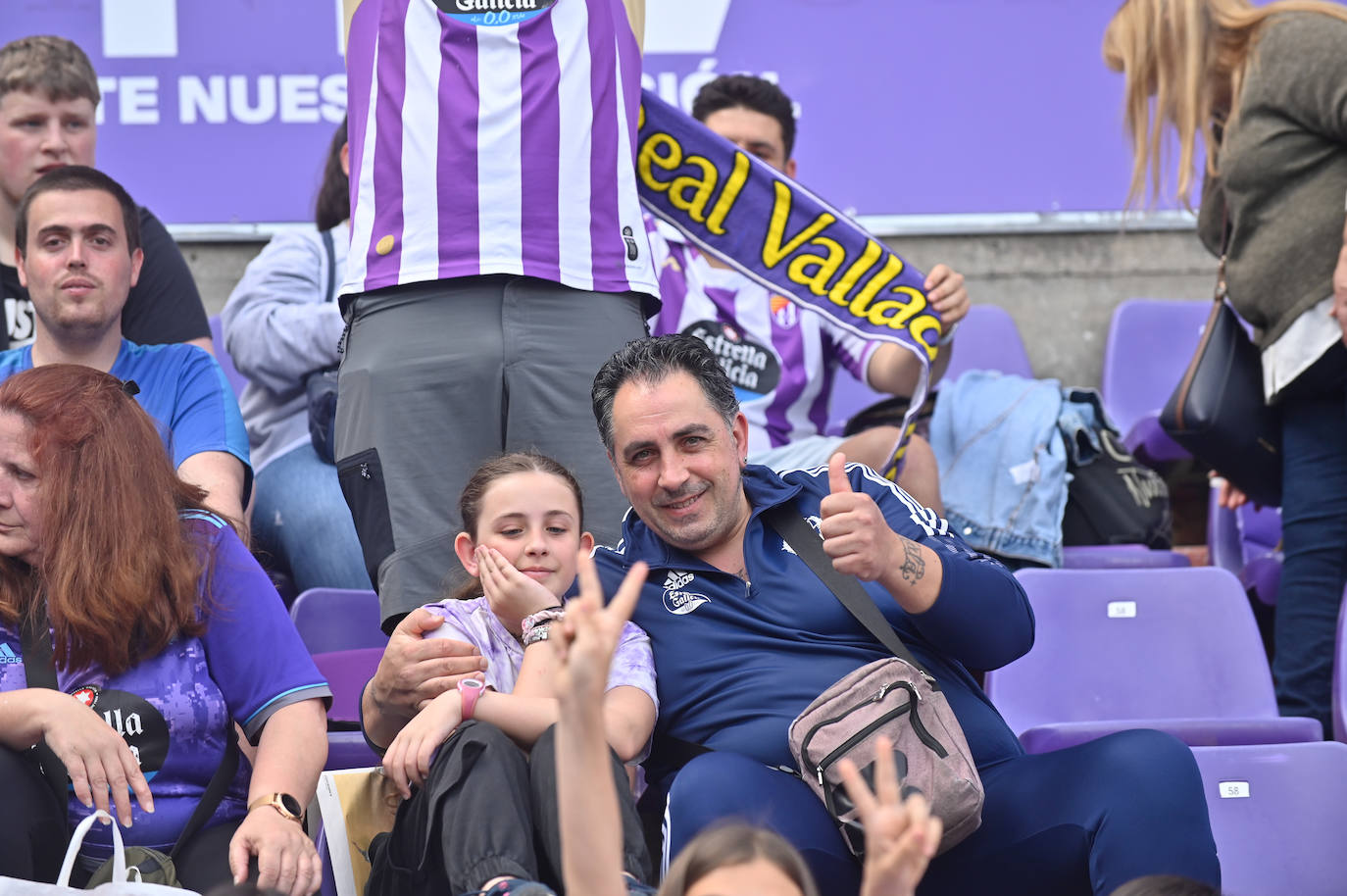 Búscate en la grada del Real Valladolid-Villarreal B (2/4)