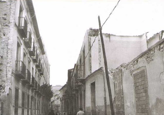 Fotografía antigua de la calle Torrecilla, donde tuvo su última consulta José Pedrero Vallés.