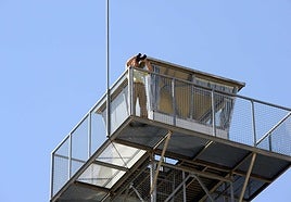 Imagen de archivo de una torre de vigilancia de incendios forestales.