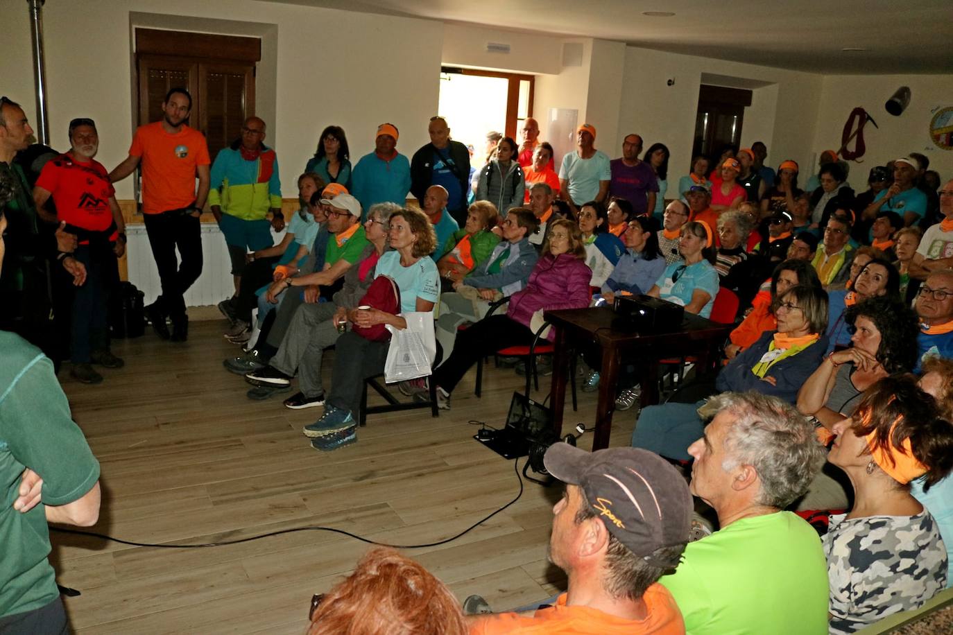 Los clubes de montaña de Palencia se unen en Cardaño de Abajo