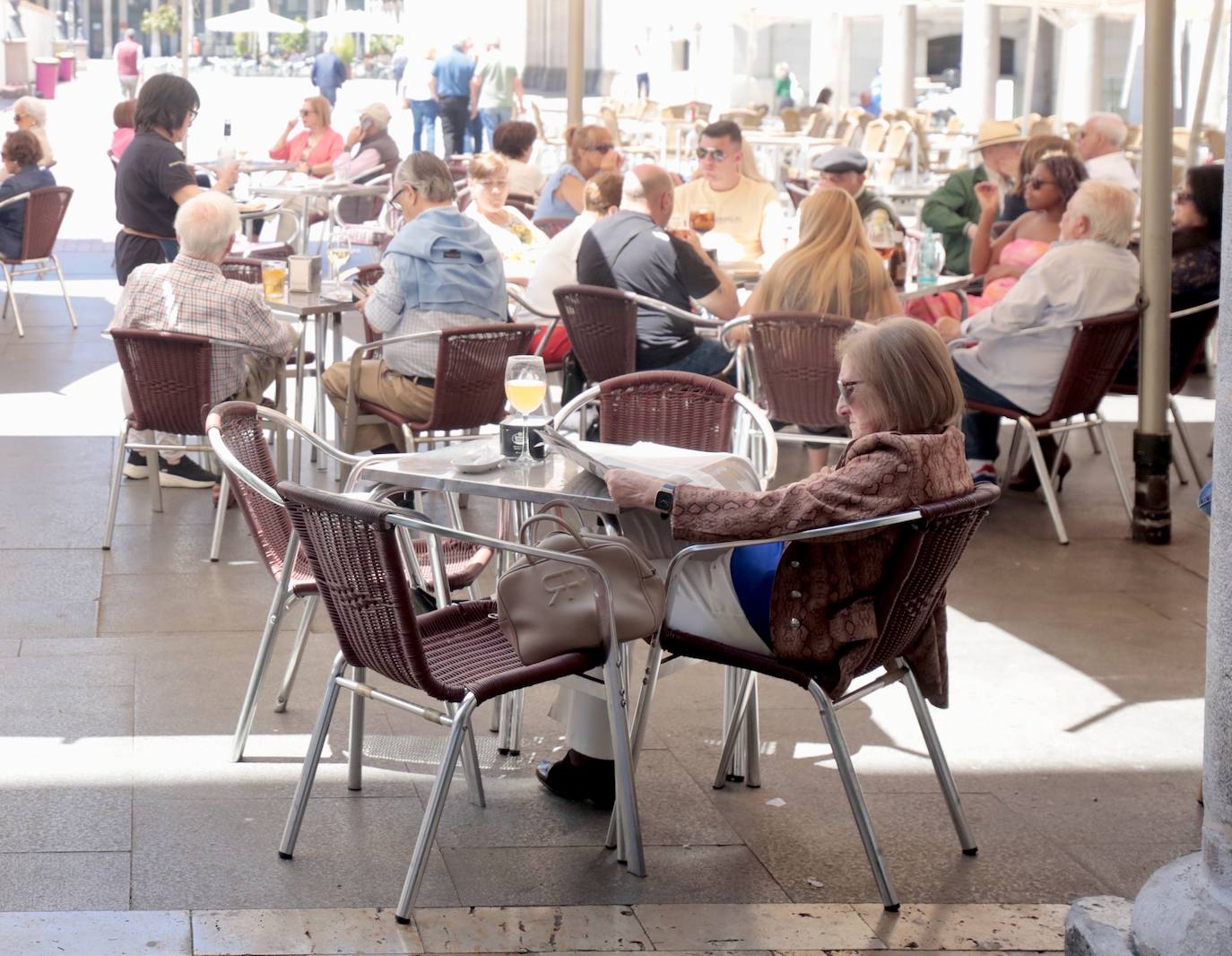 Buenas temperaturas y ambiente primaveral en Valladolid