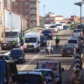 El corte de dos carriles ya colapsa el viaducto de Arco de Ladrillo