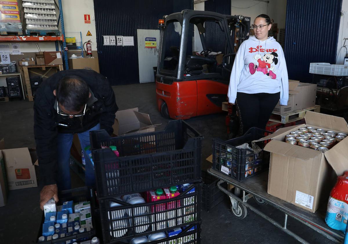 Diana Romano, en la sede del Banco de Alimentos de Palencia.