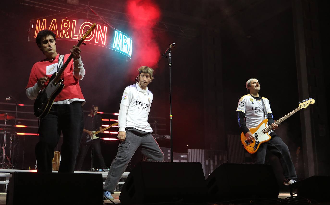 Concierto de Marlon en el parque del Salón