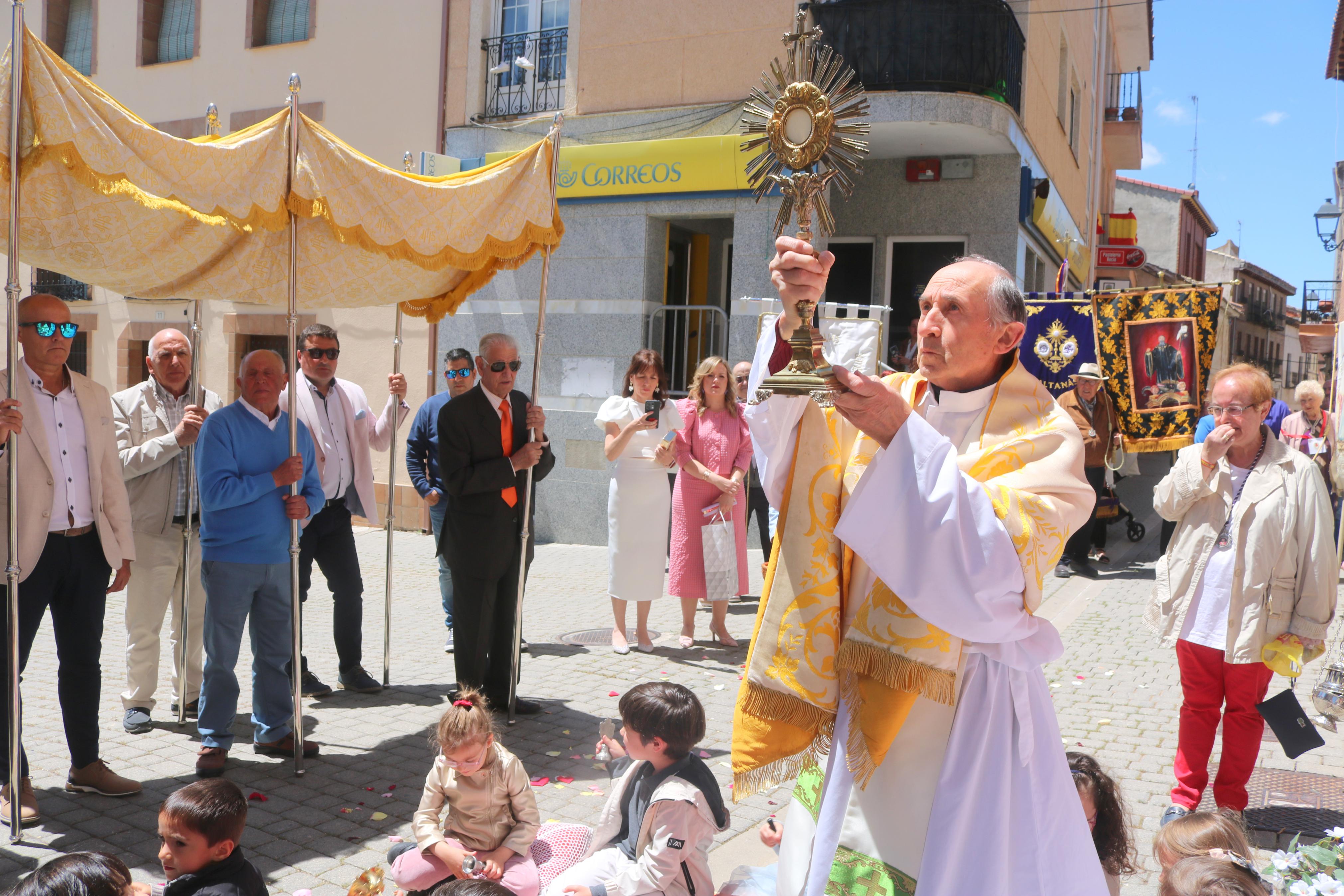 Baltanás celebra el Corpus Christi