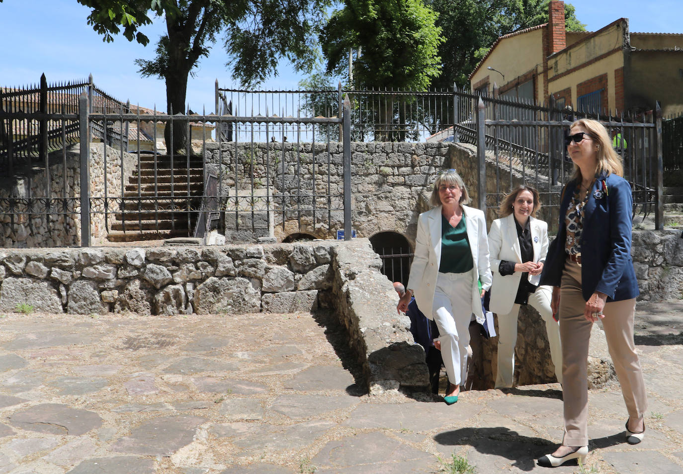 La Infanta Elena conoce una joya del patrimonio en Palencia