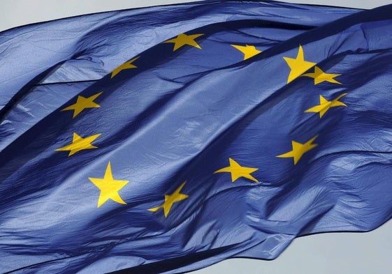 Mis(s) Europa(s)