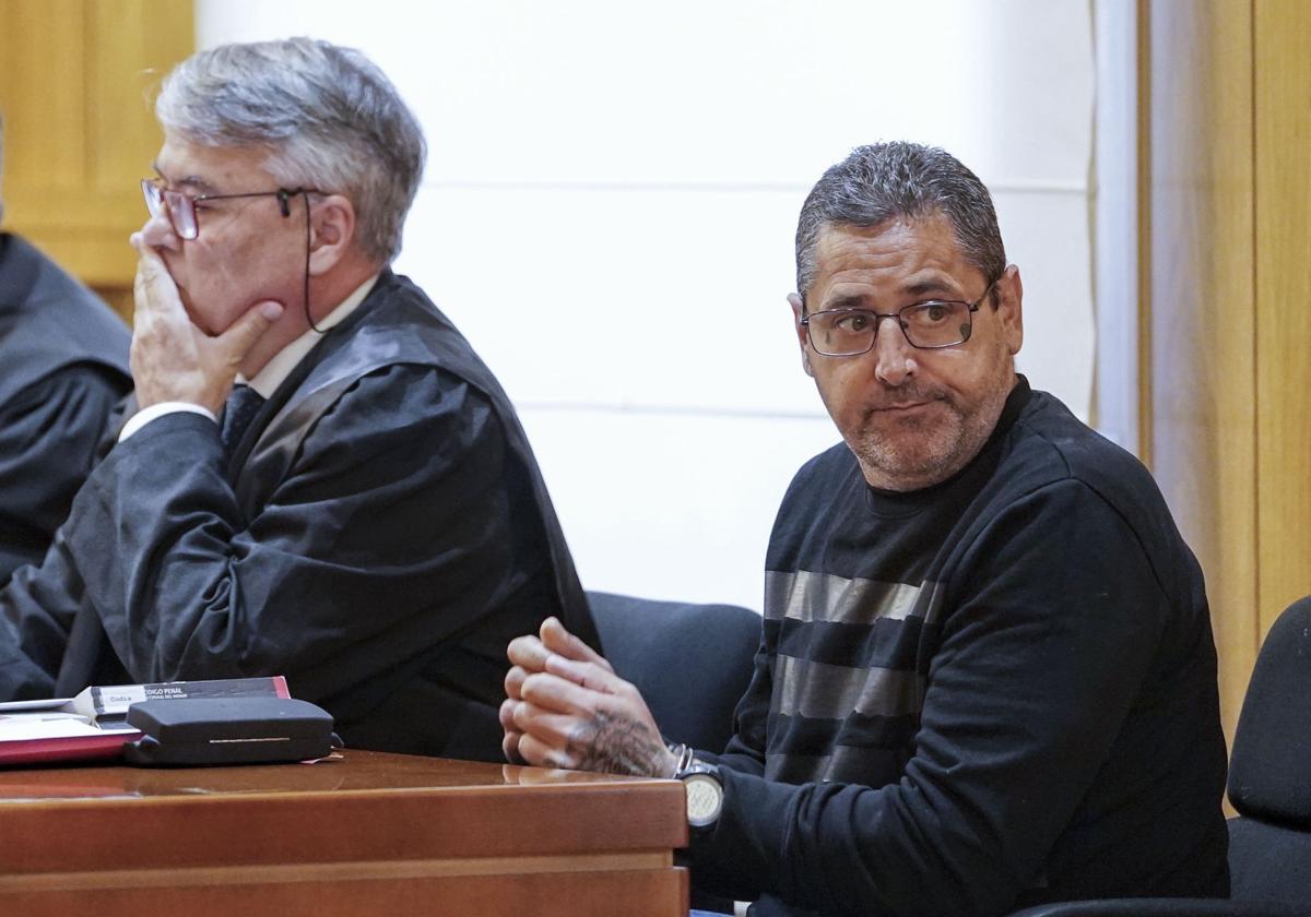 'El Chiqui', en la primera sesión del juicio por el doble crimen de Santovenia.