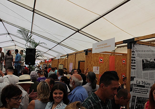 Visitantes disfrutando de la Feria de Espectáculos Taurinos de Medina del Campo