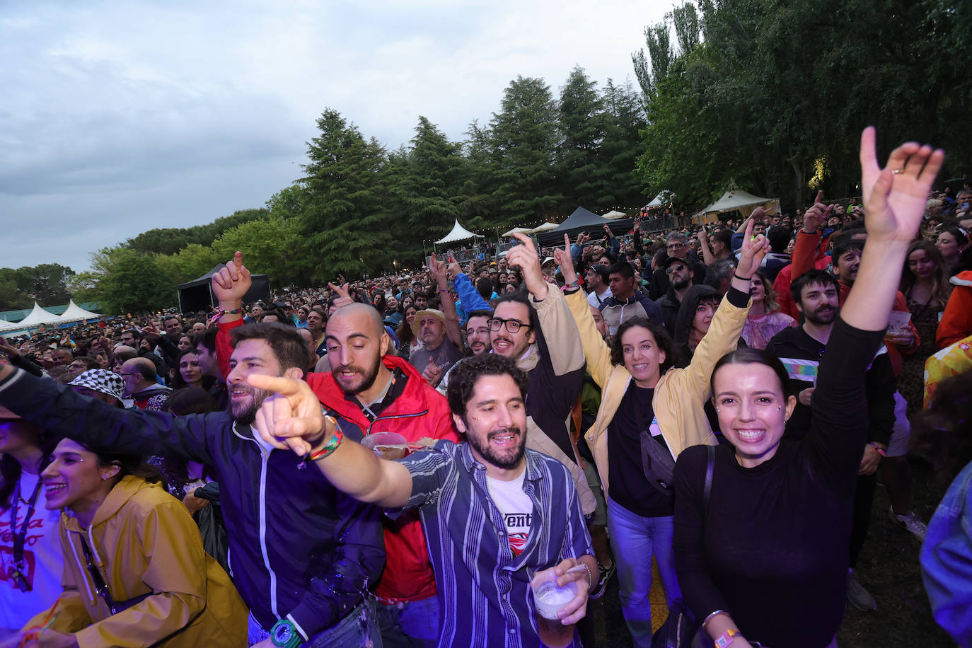 La lluvia no puede con el calor musical del Palencia Sonora