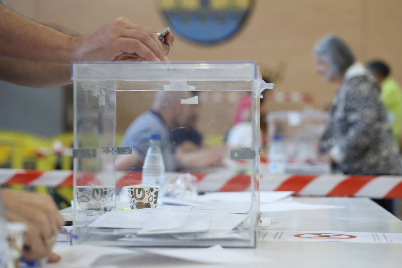 Jornada electoral en la Cistérniga, Valladolid. 