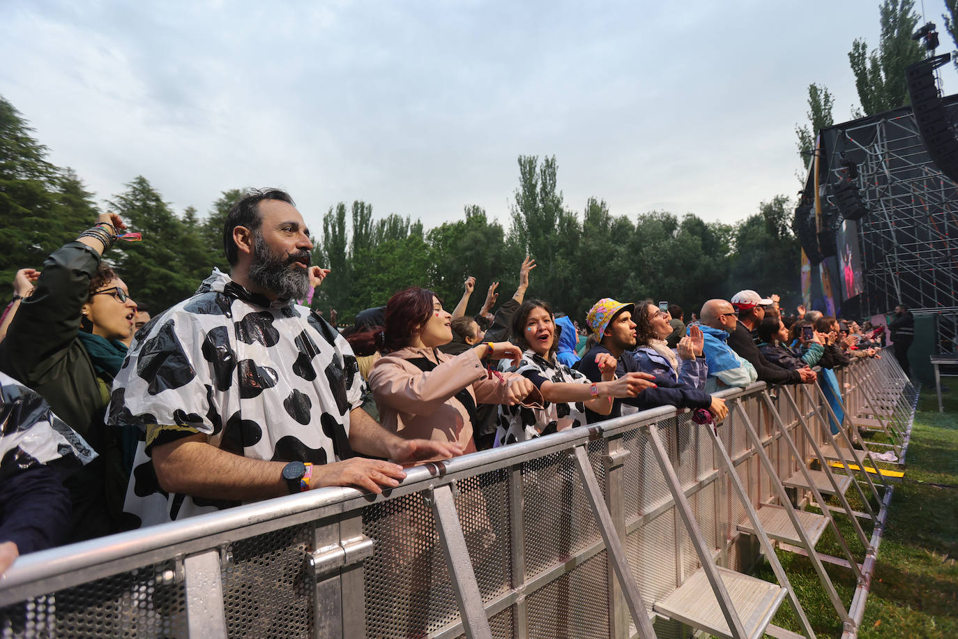 La lluvia no puede con el calor musical del Palencia Sonora