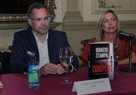 El fiscal del 'caso Villarejo' presenta su libro en Palencia