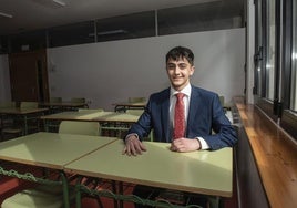 Mario García Bazo, en una clase del instituto Andrés Laguna.