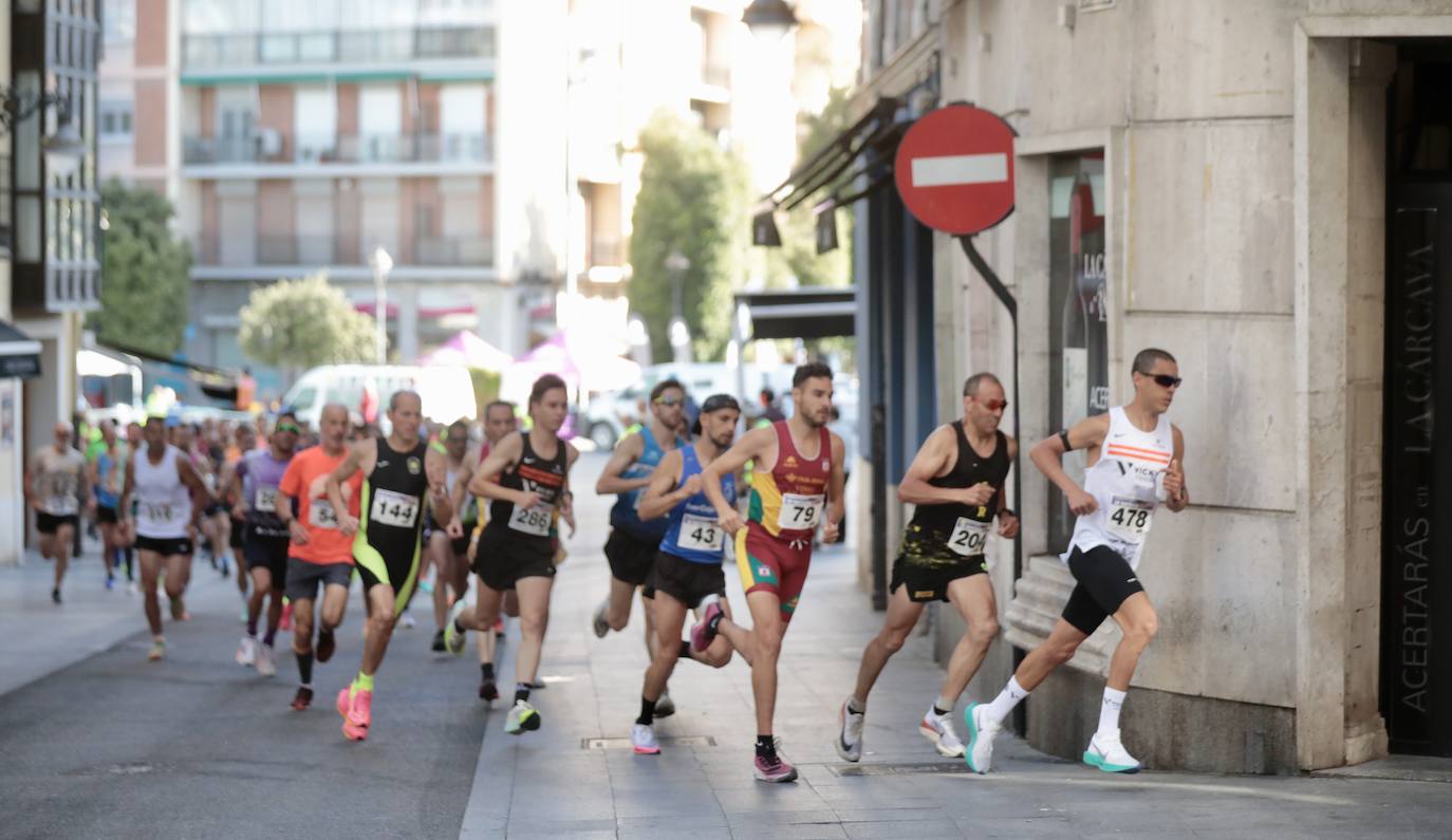 Las fotografías que deja la Carrera de la Antigua por el centro de Valladolid