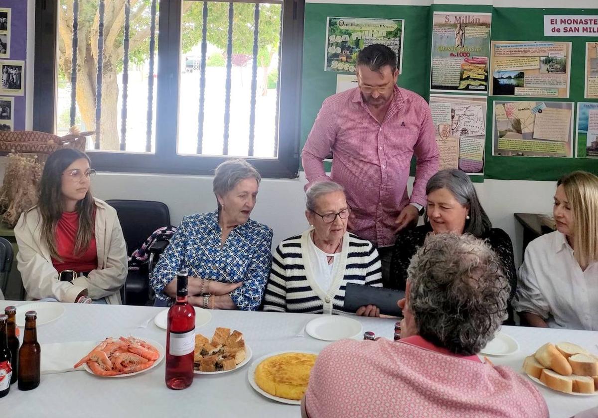 Homenaje a los mayores durante las fiestas de Soto de Cerrato.