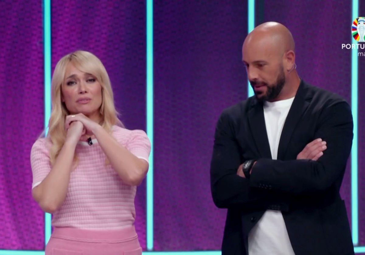 Patricia Conde con Pepe Reina en el programa 'Invictus, ¿te atreves?'.