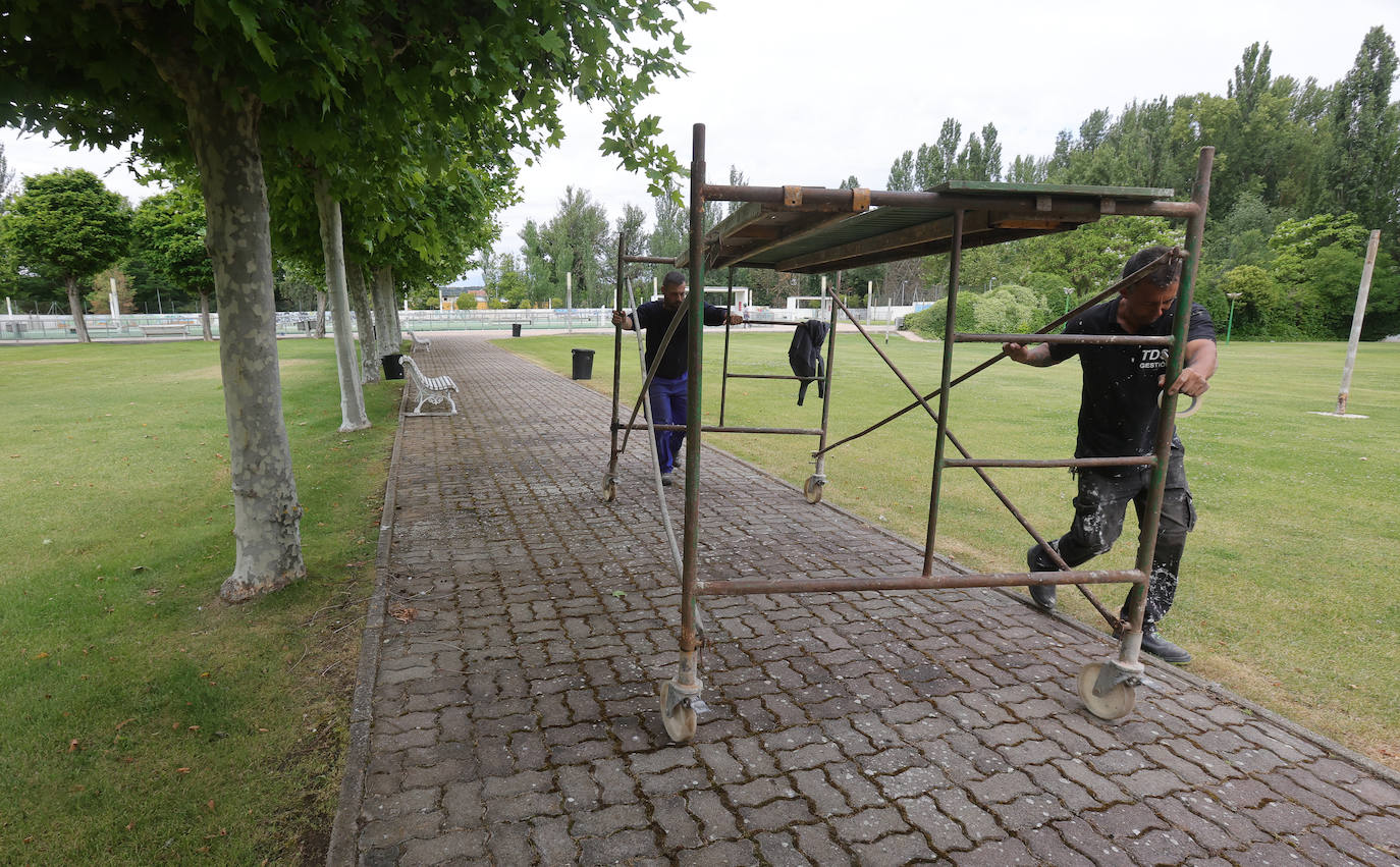 Las piscinas llegan antes que el verano en Palencia