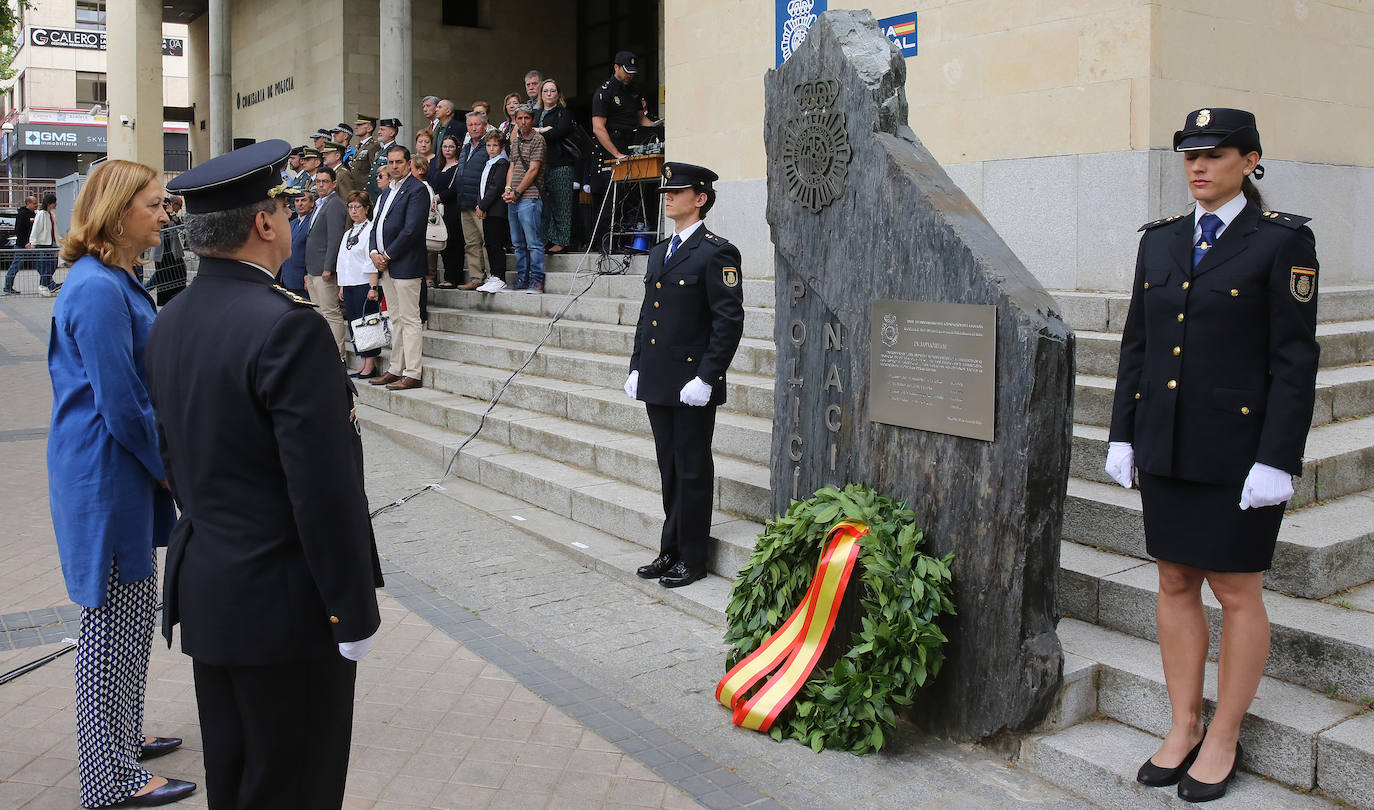 Fotografías del homenaje en Segovia a los policías víctimas del terrorismo