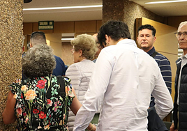 Imagen de la sala donde se está celebrando el pleno de Villaquilambre.